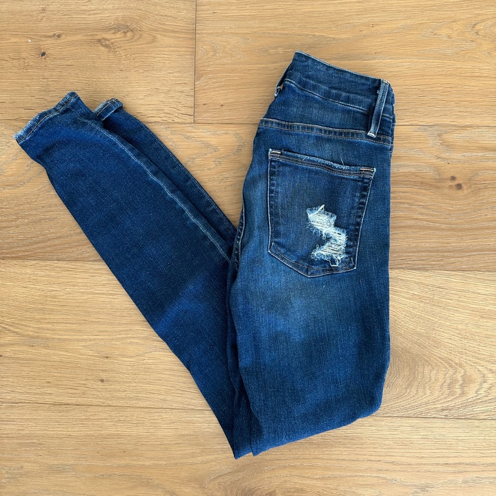 Blue 114 Good American Jeans